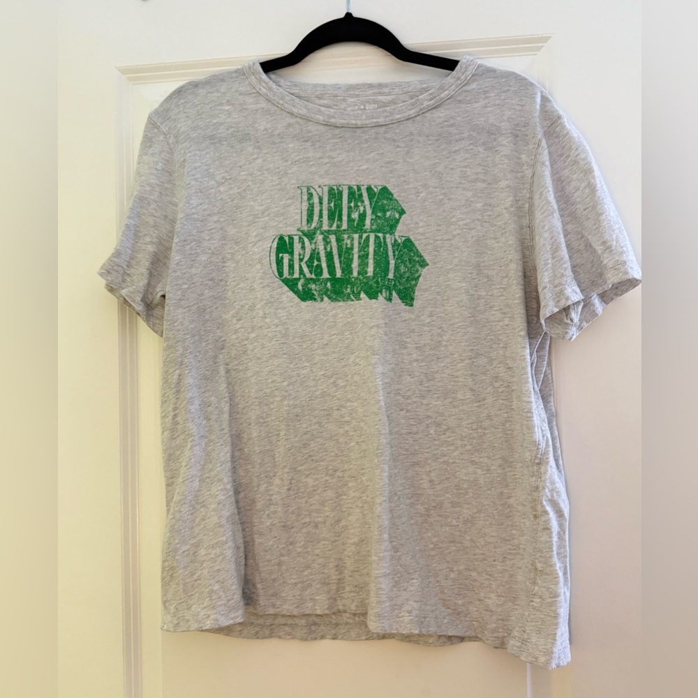 Aerie X Wicked defying gravity Gray T-Shirt SZ Large